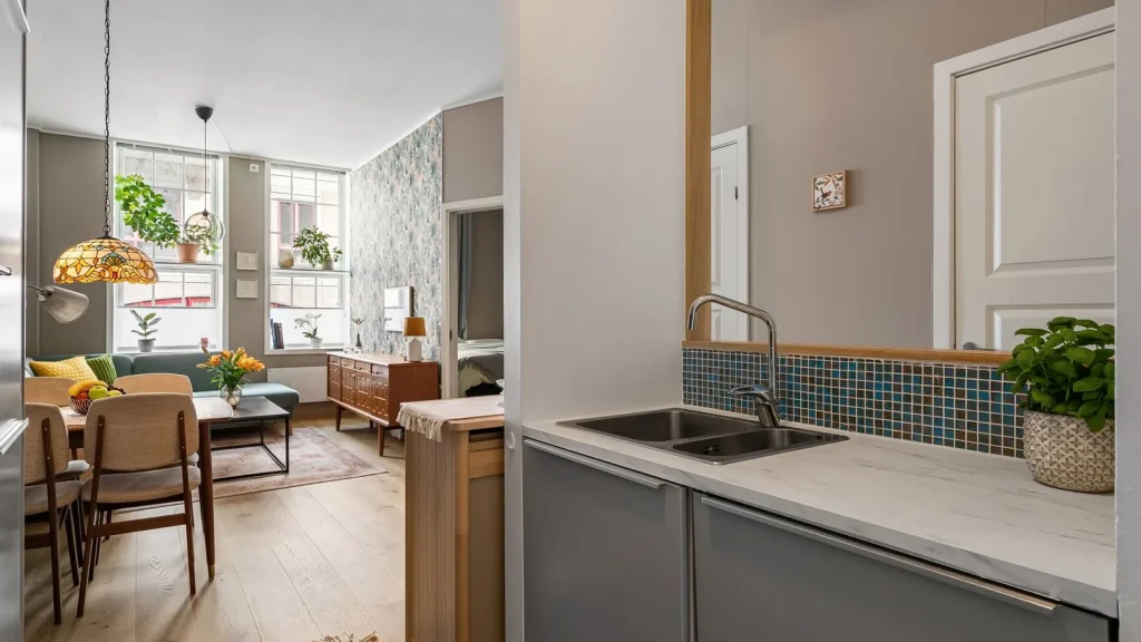 Interior de un piso en alquiler como representación de un contrato de arrendamiento de vivienda