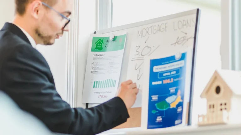 Revisión de condiciones para cambiar una hipoteca de banco