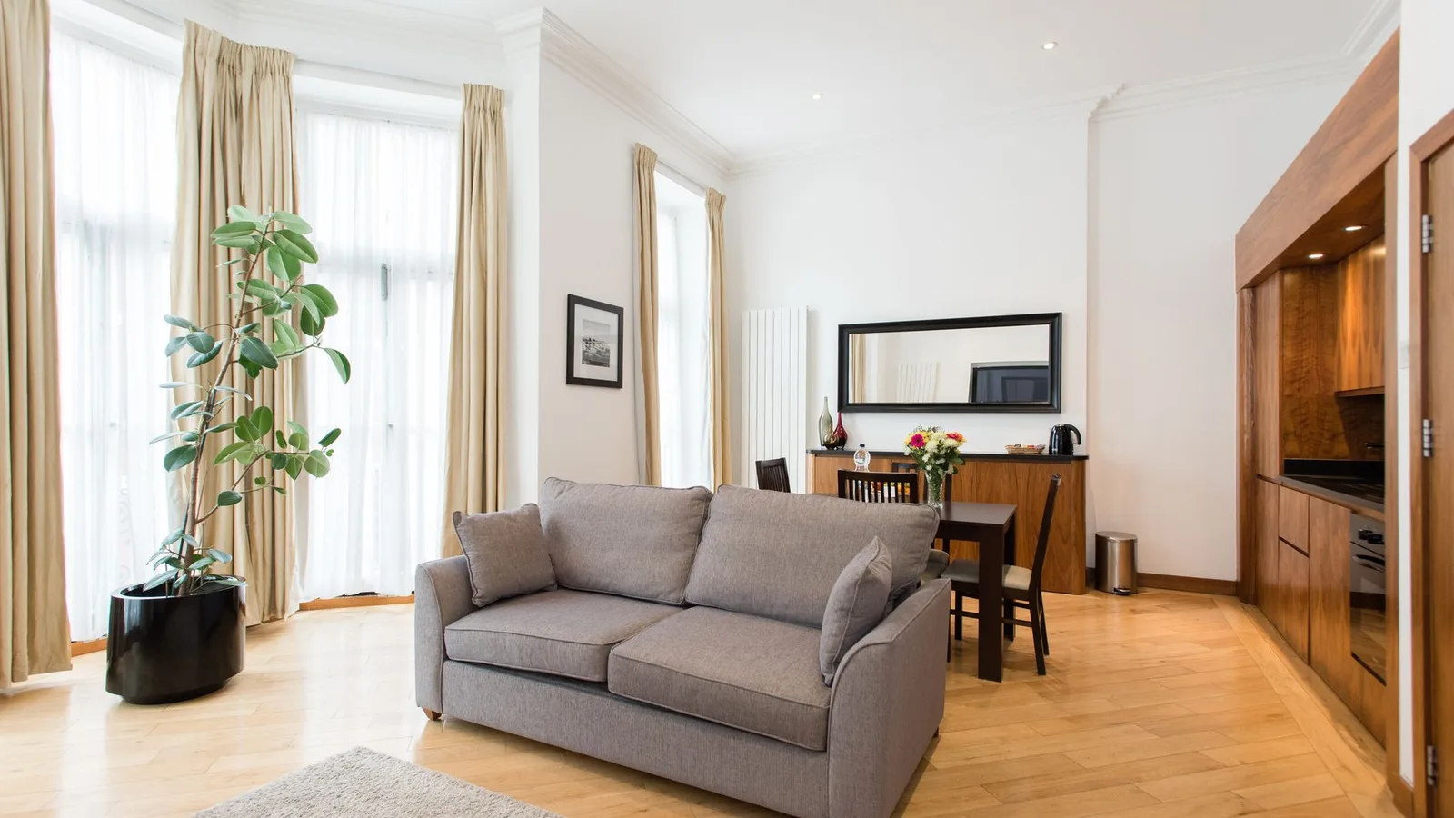 Fotografía ilustrativa de vivienda e inmuebles